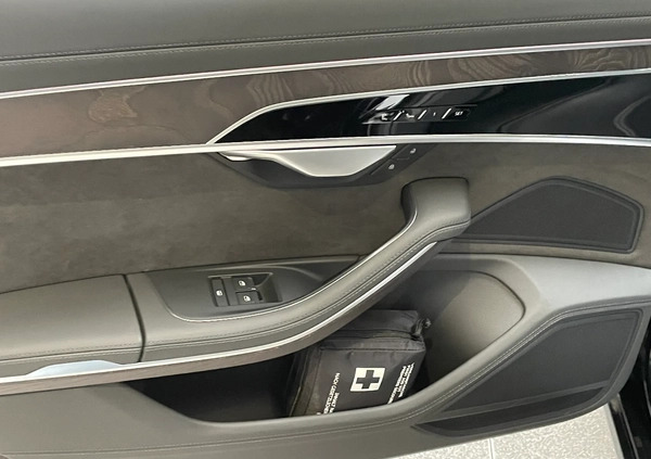 Audi A8 cena 336000 przebieg: 53246, rok produkcji 2020 z Skórcz małe 154